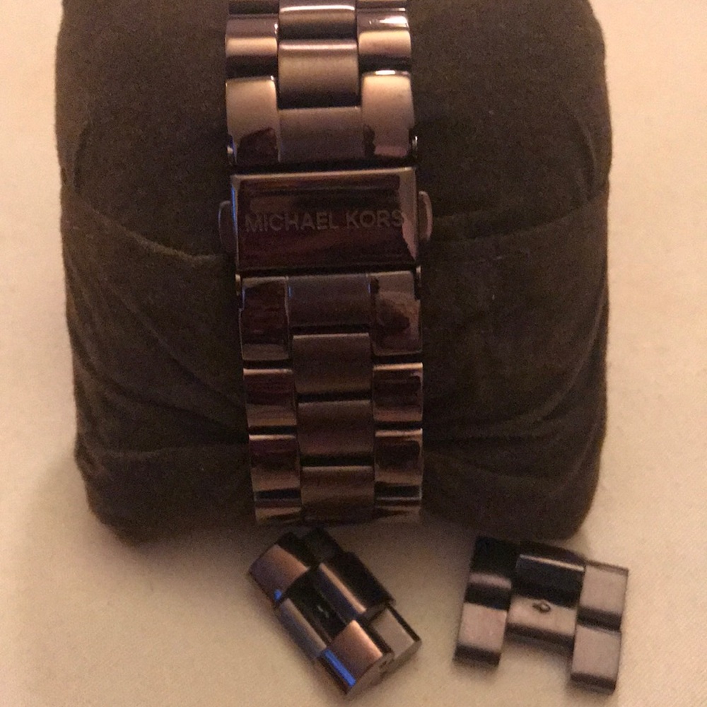 Watch - Picture 3 of 4